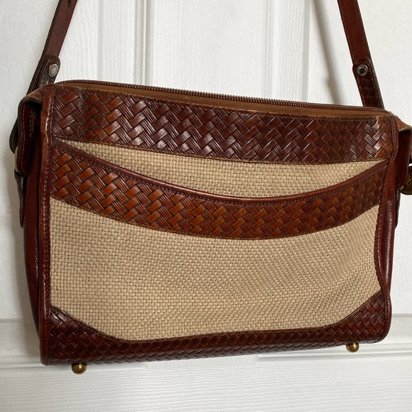 Brahmin Vintage Woven Leather and Linen Bag - Picture 4 of 12